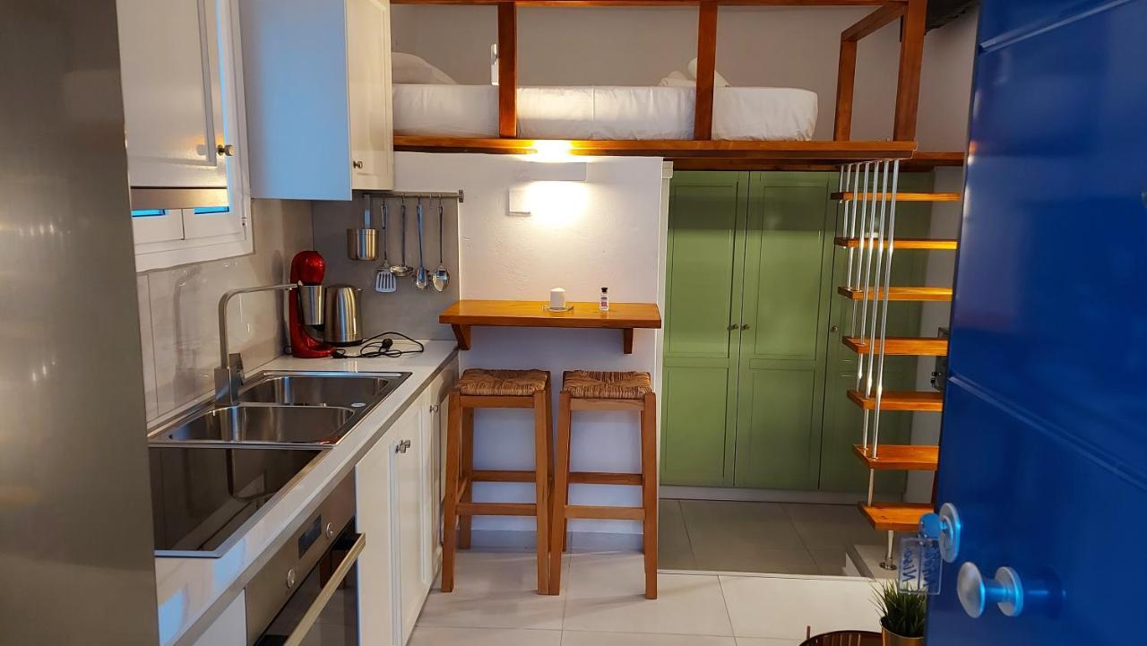 Niso Double Apartment Livadi  Екстериор снимка